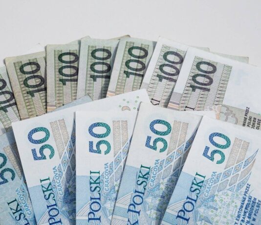 złoty